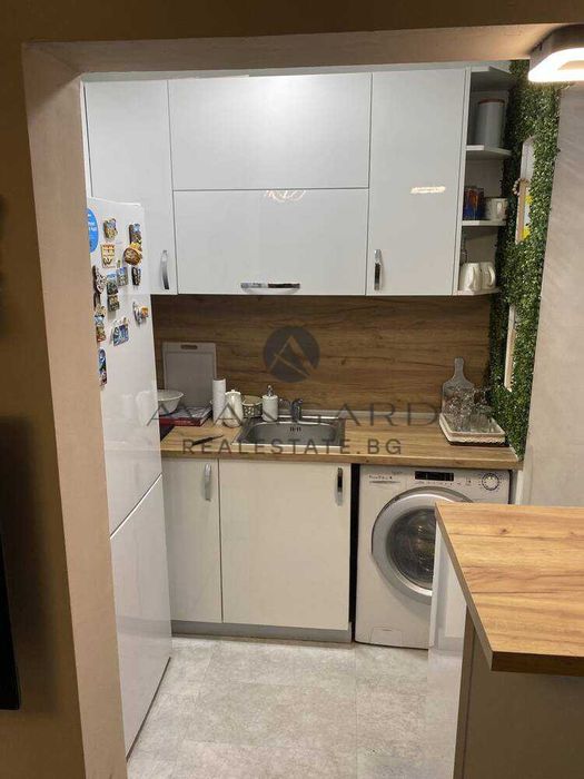 Продава се Двустаен апартамент в Пловдив, Център - 48 кв.м за 1541 €/кв.м - Снимка #2