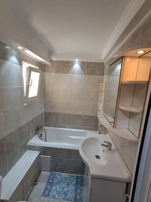 Propietar vând apartament două camere Vitan piața Bobocica!