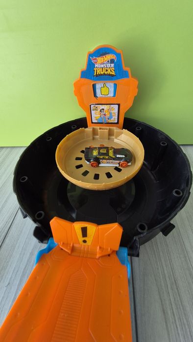 Hot Wheels Monster Trucks Pistă Super Roată
