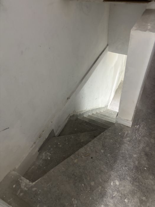 Магазин на две нива Варна Колохозен пазар ул.Кракра