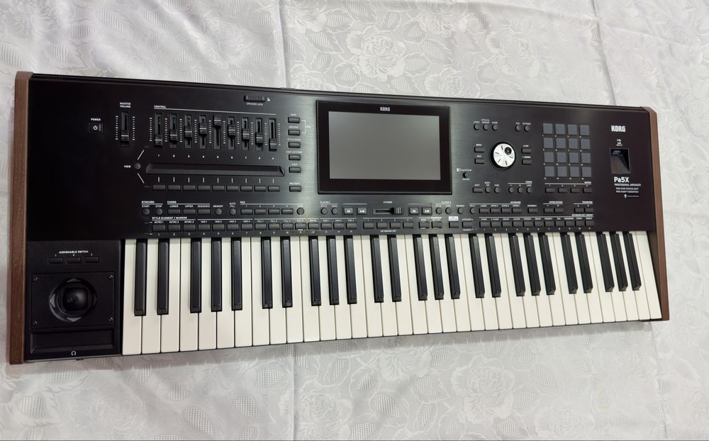 Vand KORG pa5x 61 keys (Nu schimb)