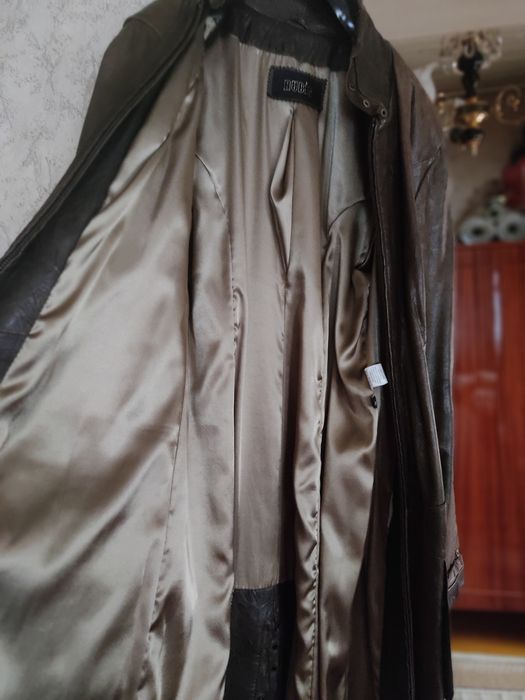 Кожаный женский плащ