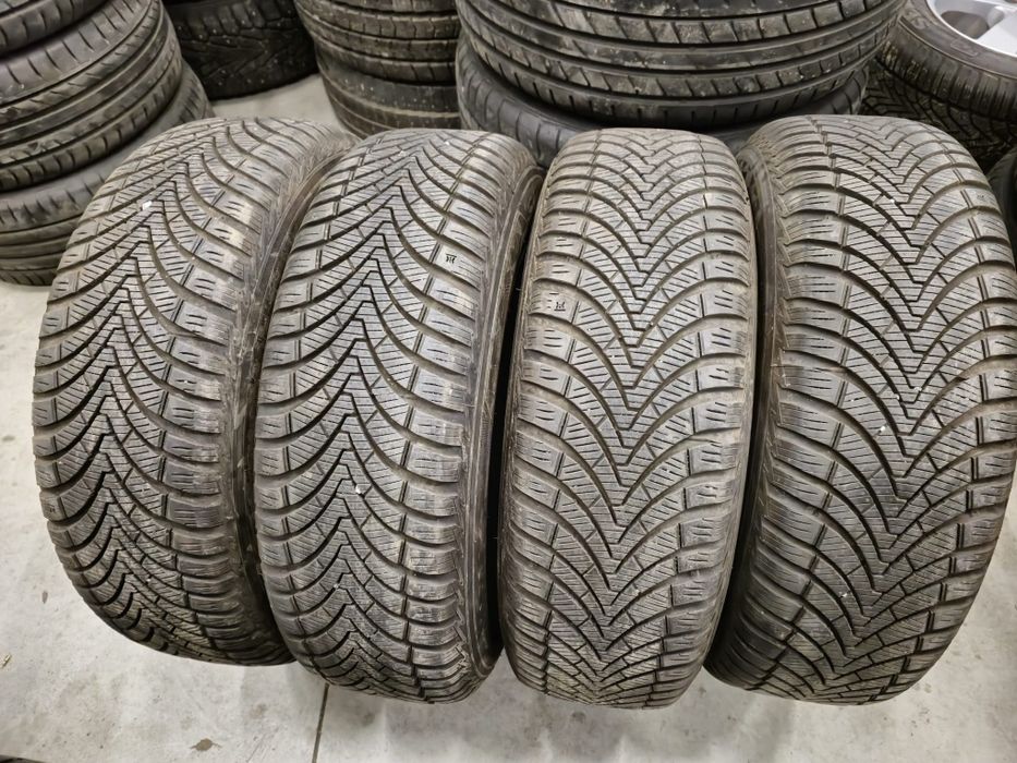 4 anvelope All Season Kumho 185 65 15 aproape noi// Jante otel Dacia