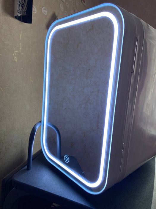 мини холодильник для косметики