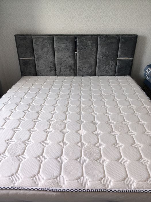 Диван двух спальный