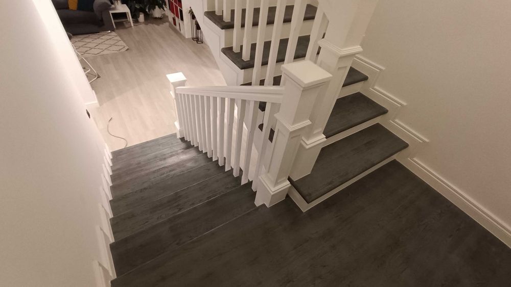 Scara interior din lemn masiv stejar