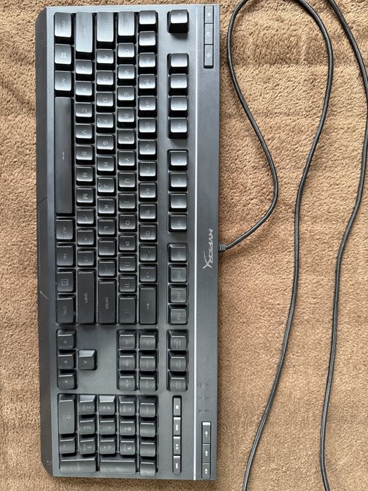 Vand Tastatura HyperX  Alloy Core RGB