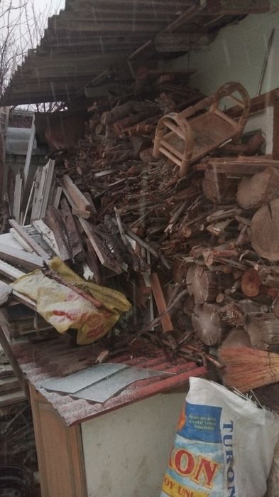 Утин сотилади бир мошин