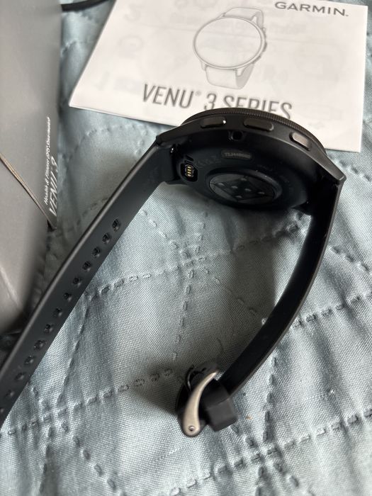 Нов фитнес смарт часовник Garmin Venu 3