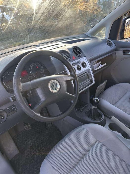 Фолксваген Кади 2007 година на части !