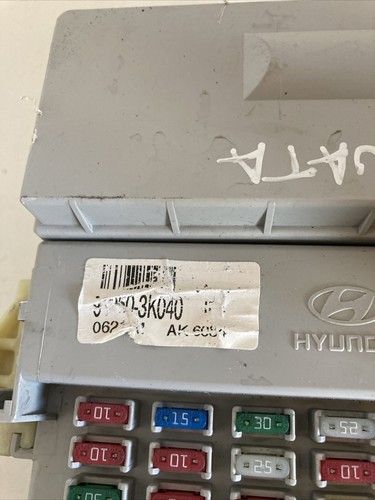 Кутия с предпазители за Hyundai Sonata 2.0 CRDi (2009) 91950-3K040