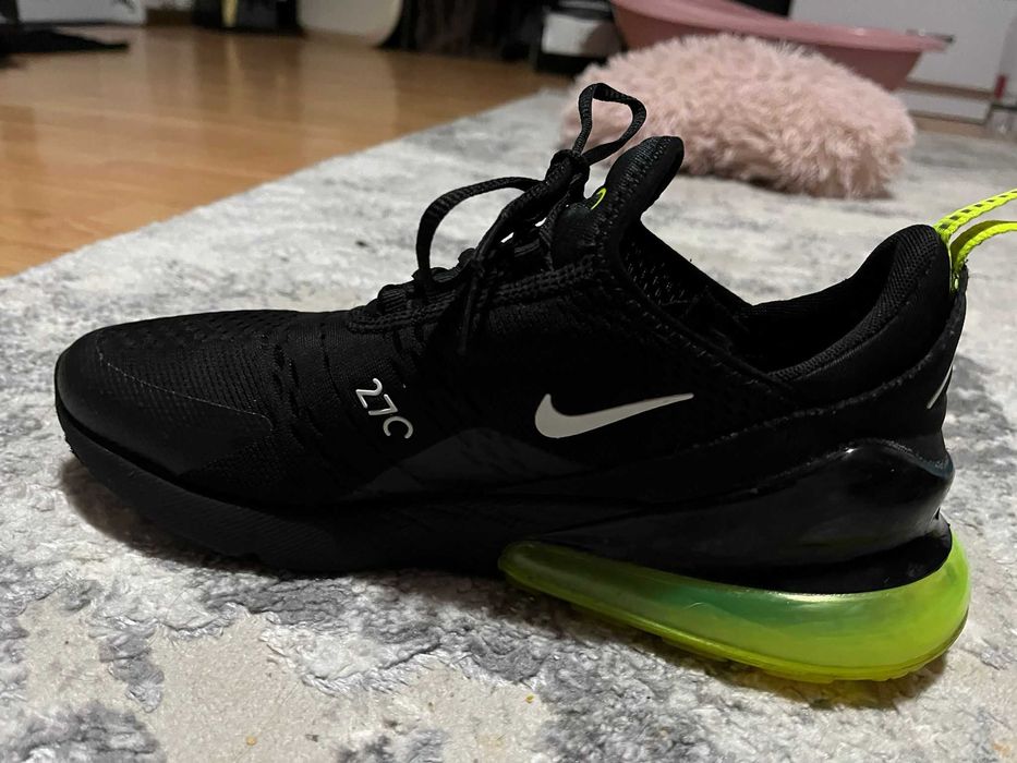 Adidași Nike Air Max 270c