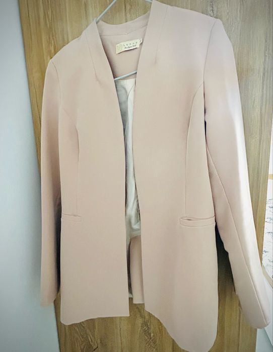 Дамско елегантно сако / блейзер Lynne