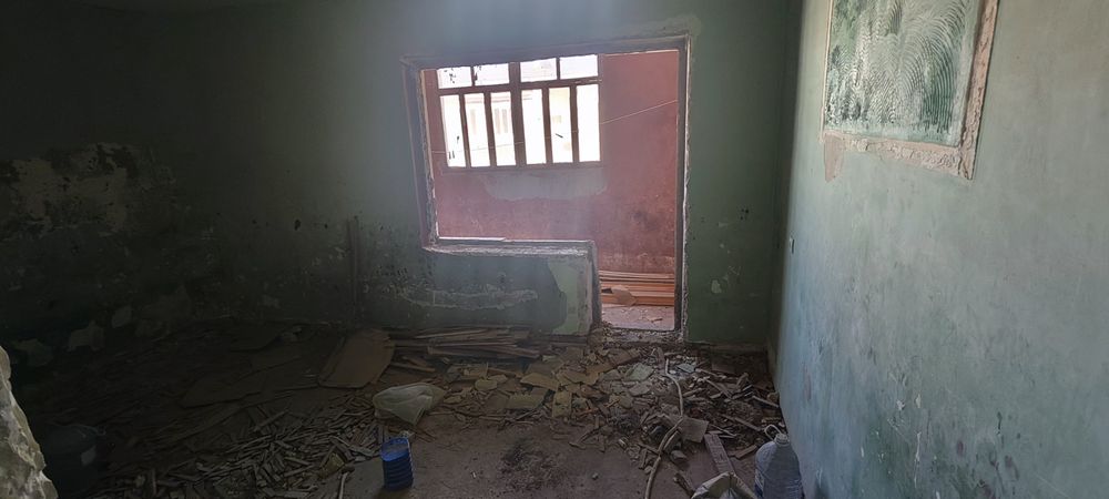 1 xonali Dom sotiladi