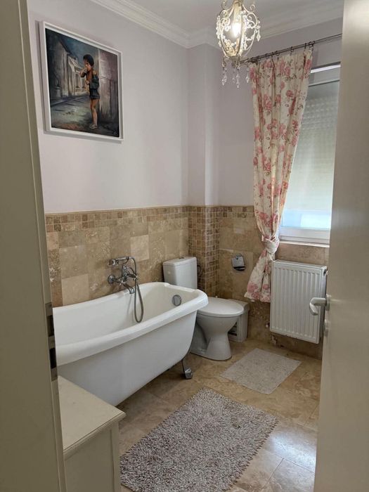 Poprietar vand apartament