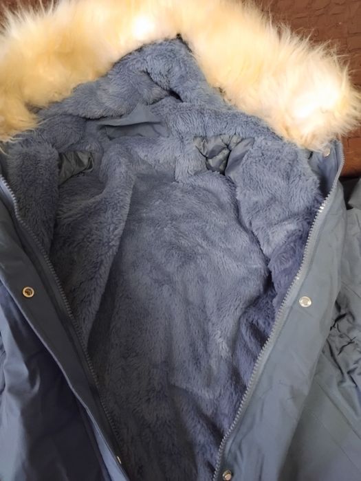 Продам куртки  дешевые