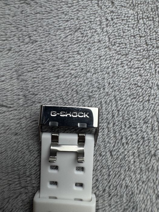 Ceas G-Shock Alb