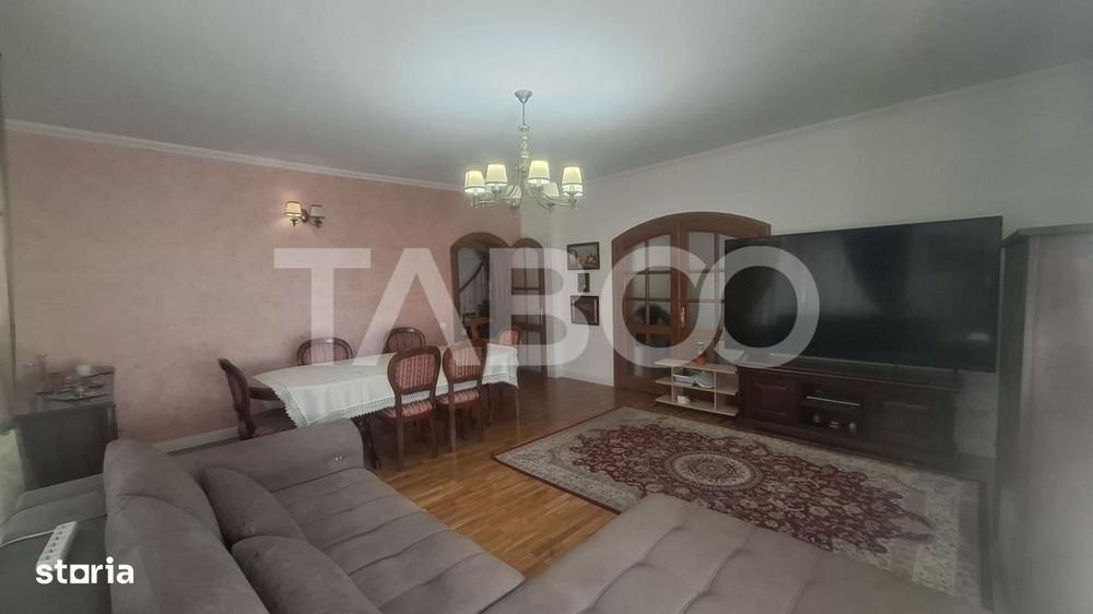 Apartament 4 camere 155 mp 2 balcoane garaj inchis Central Sibiu — fotografia 2