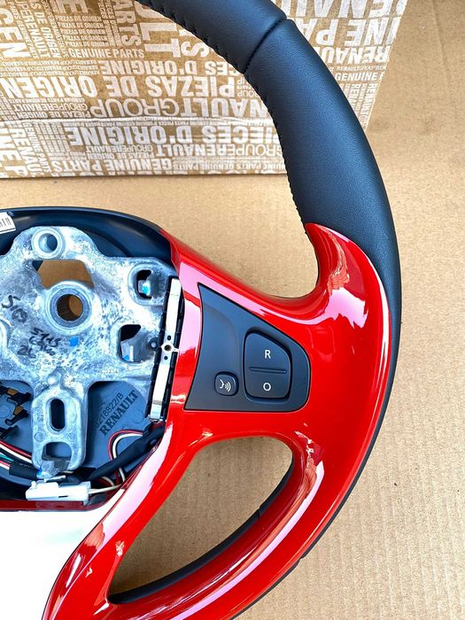 Volan piele Renault Clio 4 Captur nou original trim rosu