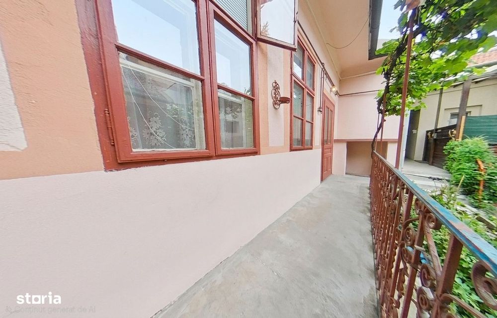 Apartament cu 2 camere in centrul Aradului, la curte comuna