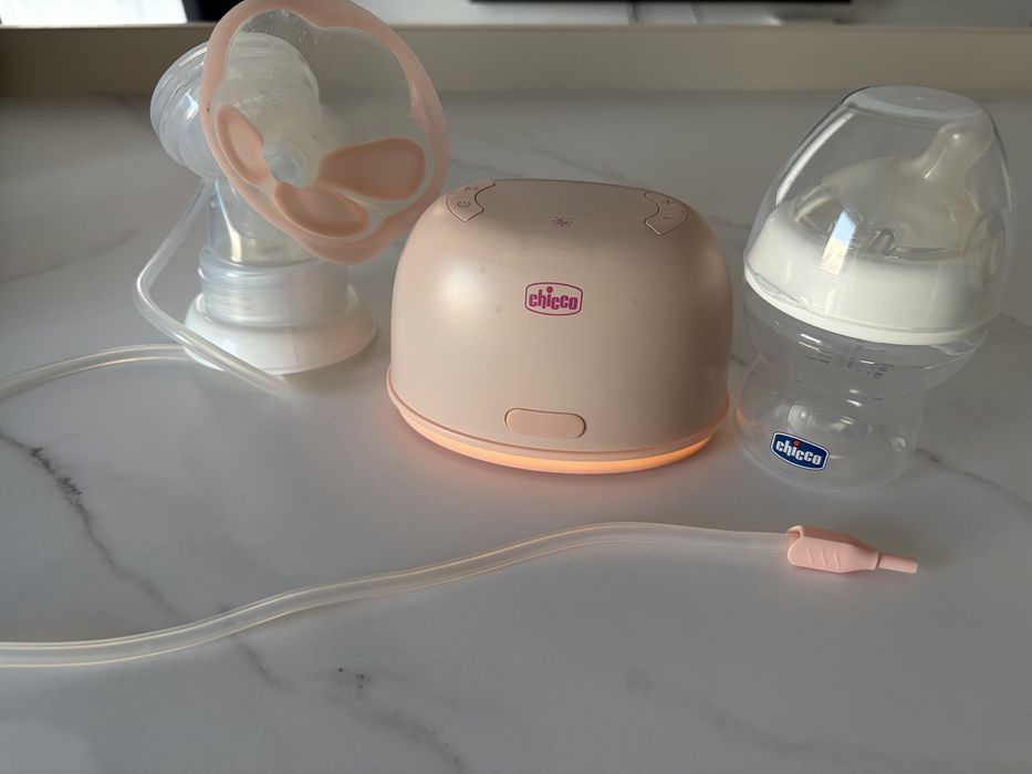 Pompa electrica Chicco stimulatoare pentru extragerea laptelui