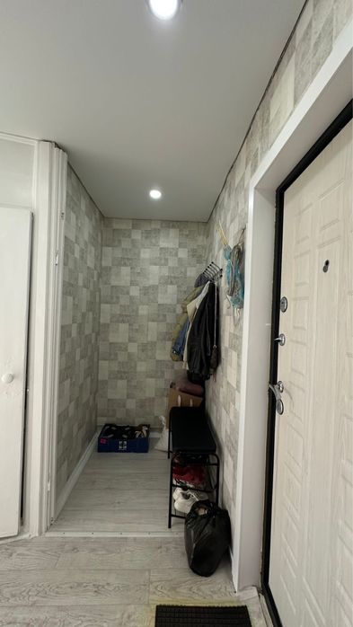 Продается 1 комнатная квартира(6 мкр)