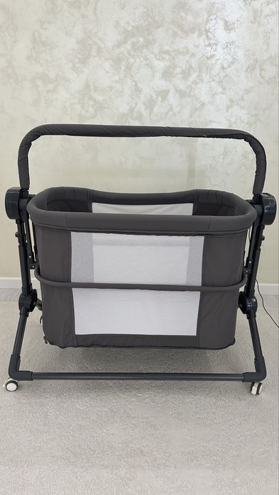 Детский кровать трансформер. (манеж-люлька)