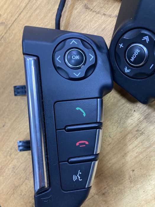 Range rover sport 2012година 3.0d 245кс копчета волан