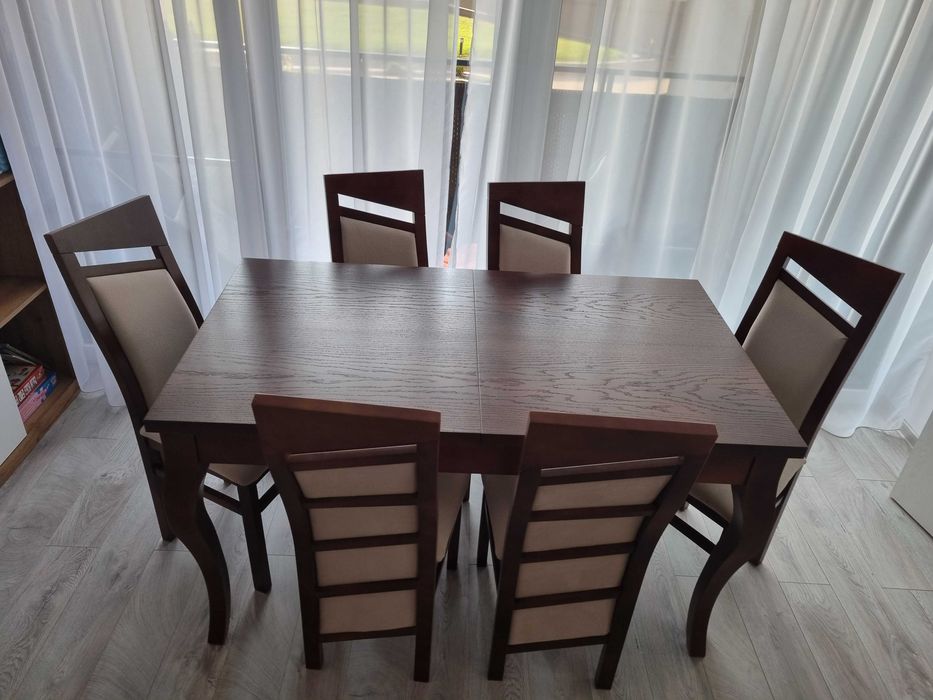 Masa extensibila si 6 scaune