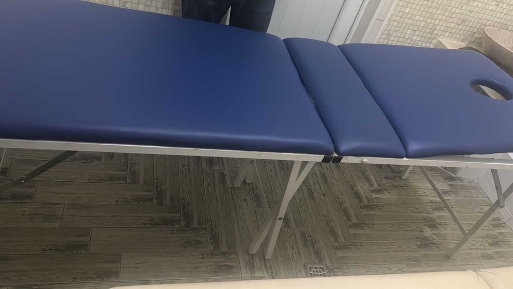 Продам массажную кушетку