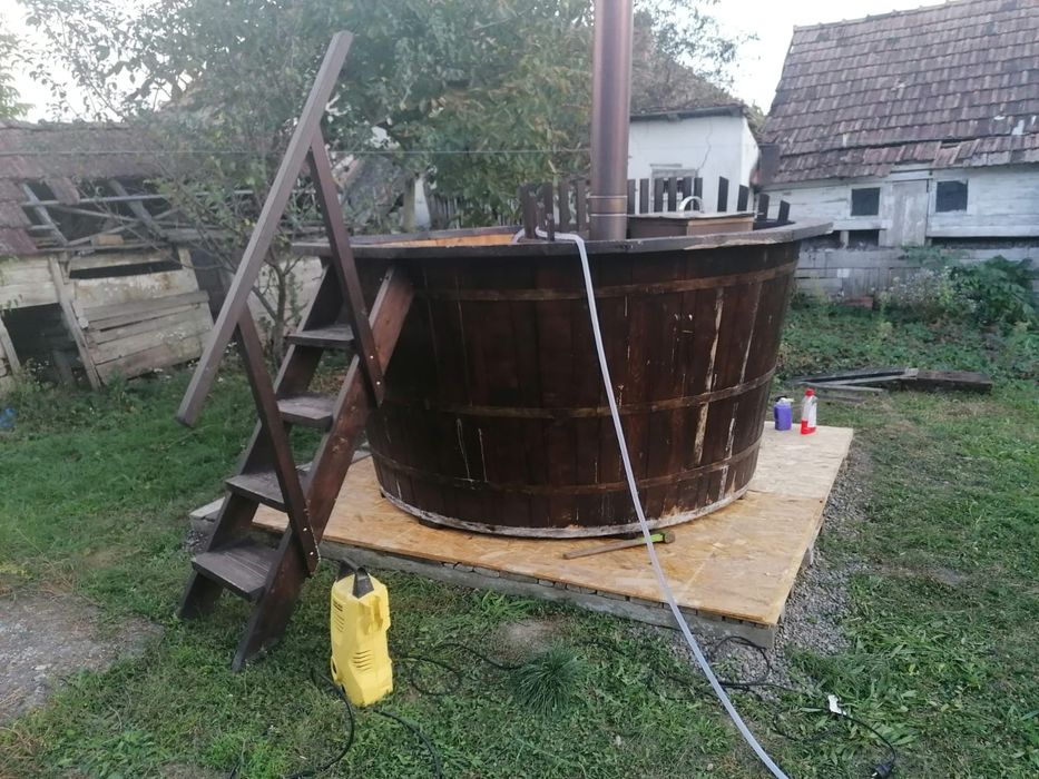 Ciubar  de 9 persoane