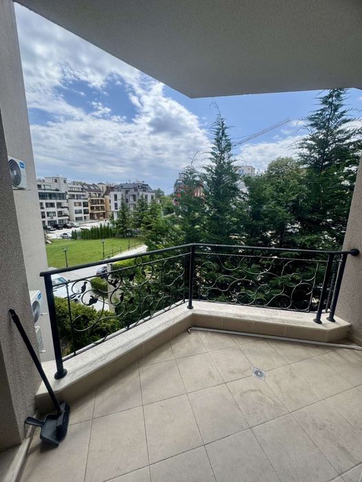 Продава се Двустаен апартамент в Варна, Бриз - 58 кв.м за 3776 €/кв.м - Снимка #10