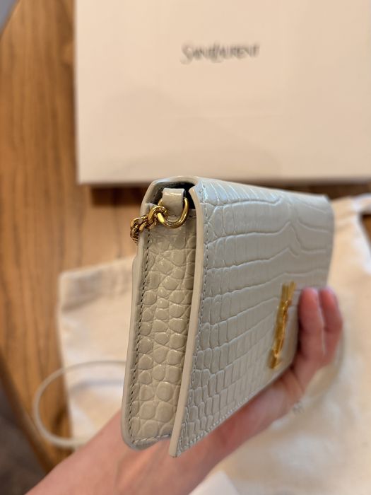 Оригинална чанта Saint Laurent Cassandre mini Phone Holder