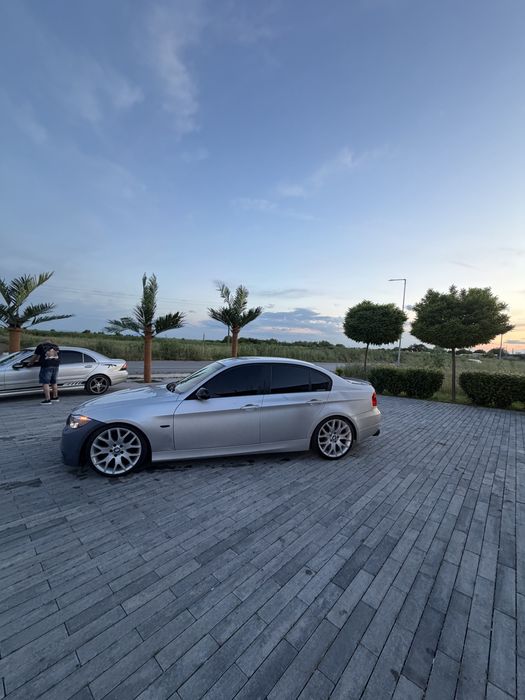 BMW E90 320D 143к.с