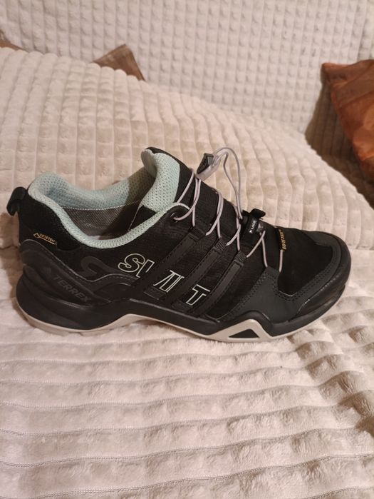 N.40 Обувки Adidas Terrex с Gore-tex-много запазени