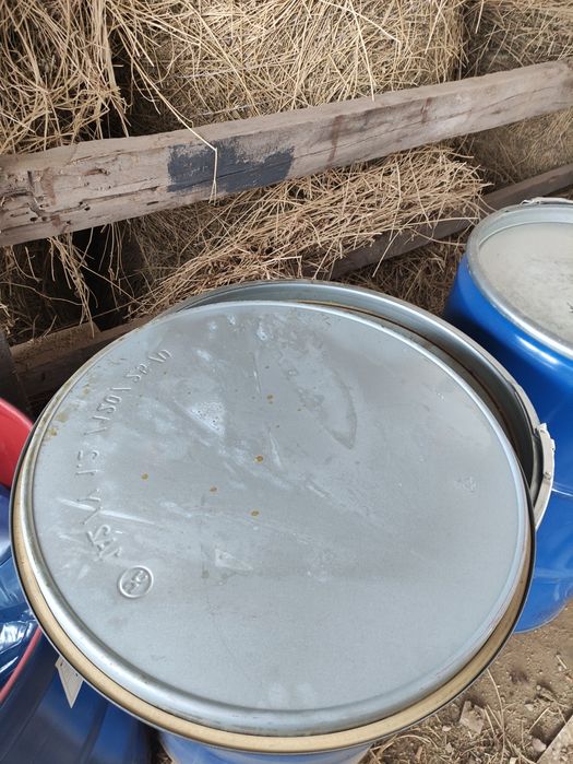 Продам бочки 200литров пищевые