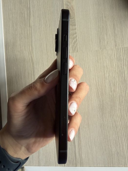 iPhone 15 128GB Apple