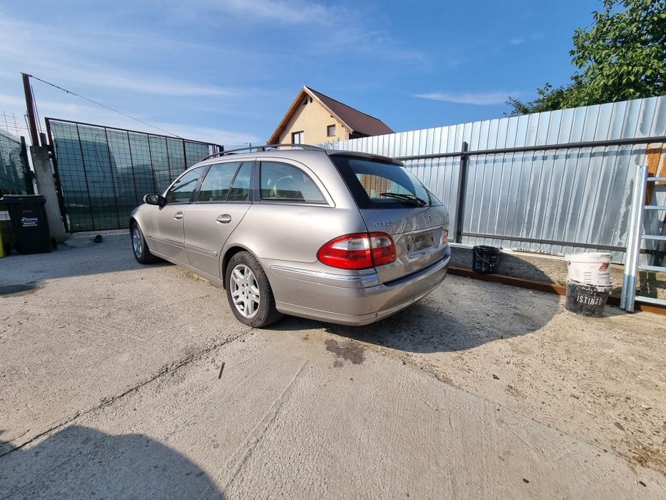 Dezmembrez Mercedes E320 W211 T- model