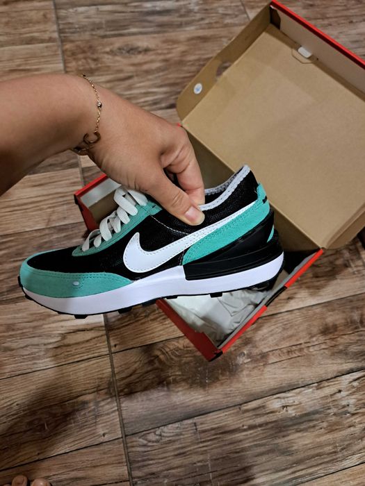 Дамски маратонки Nike waffle one