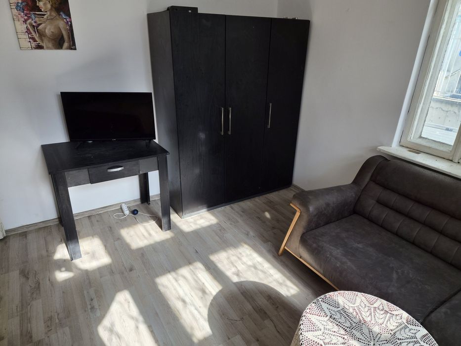 Квартира под наем 1-стаен с двор