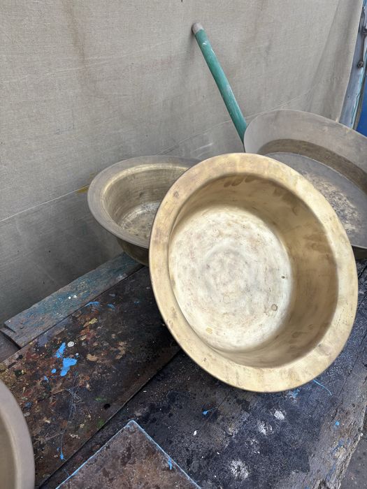 Продам медные тазы трех видов