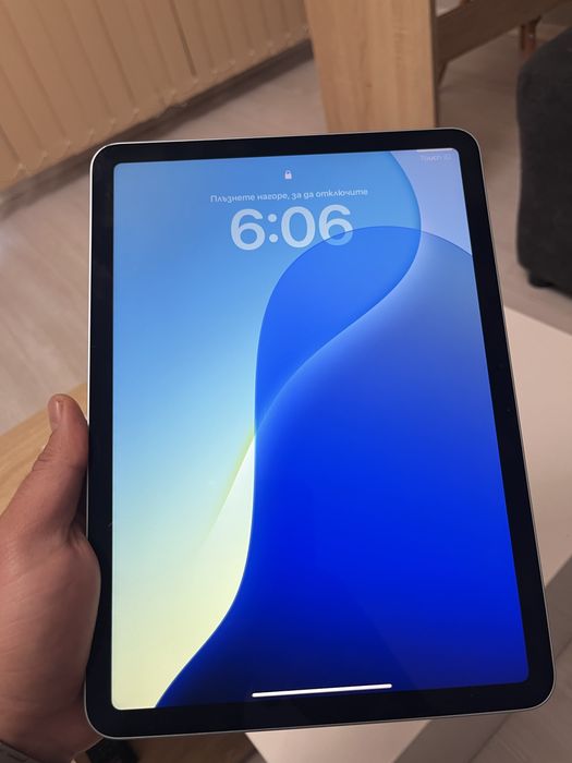 Apple iPad Air 11 (2024) 256GB Wi‑Fi (6th gen с M2 чип).