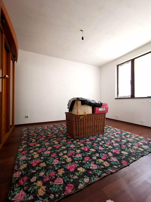 Продава се Къща в Горна Оряховица - 568 кв.м за 388 €/кв.м - Снимка #4