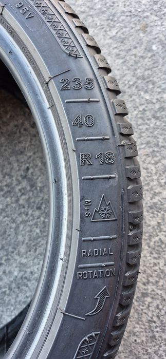 4 anvelope iarna  noi Kleber,235/40/18.Pretul este pe bucata.