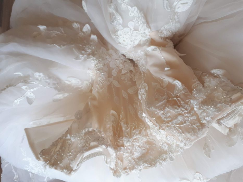 Свадебные платье