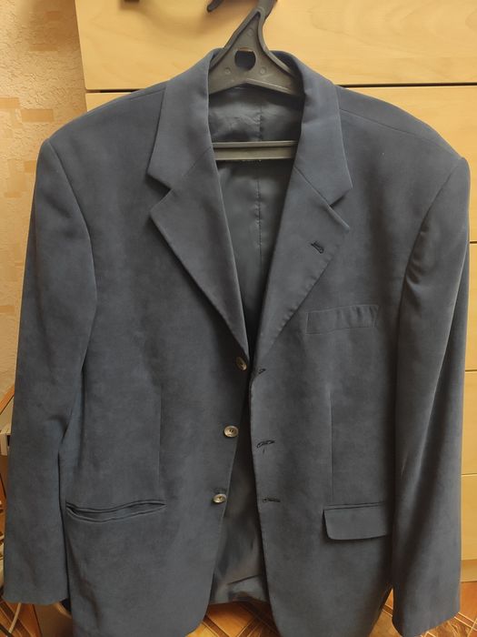 Пиджак в хорошем состоянии