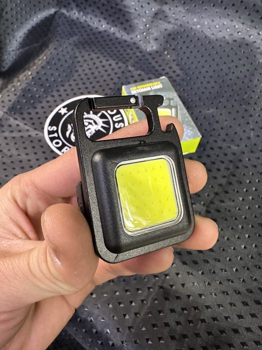 Миниатюрный светодиодный фонарик COB с брелоком