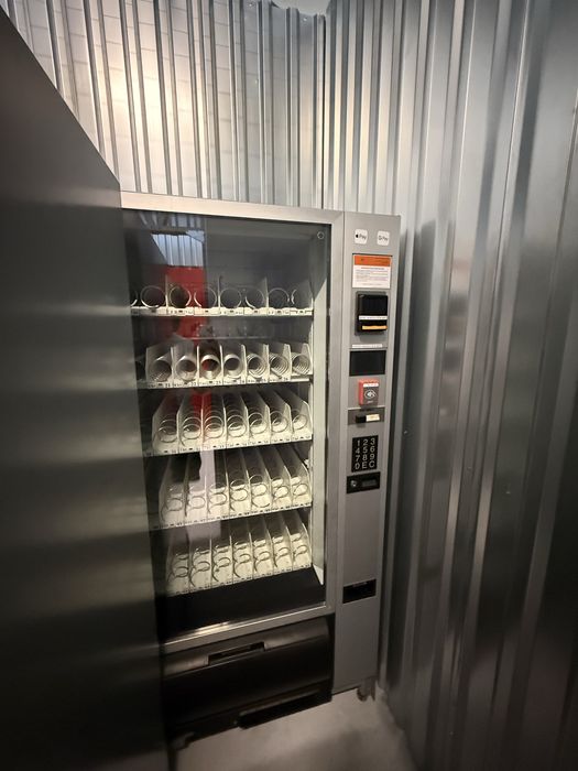 Aparate Vending de Bauturi si Snacks