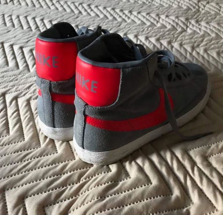 Високи маратонки NIKE..Номер 38