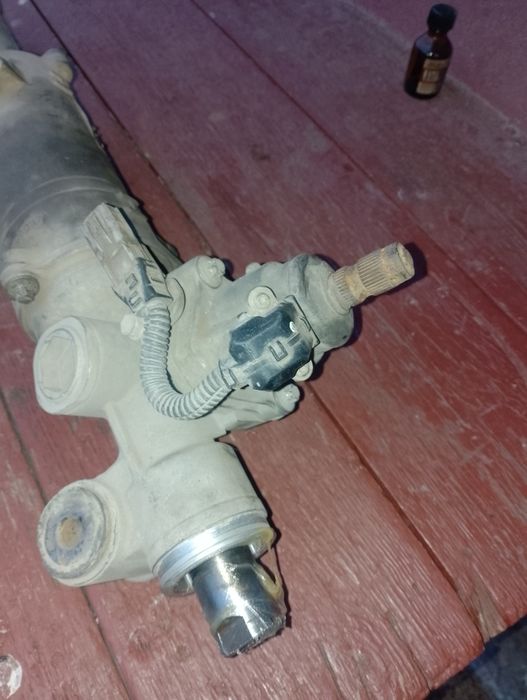 Электрическая рулевая рейка